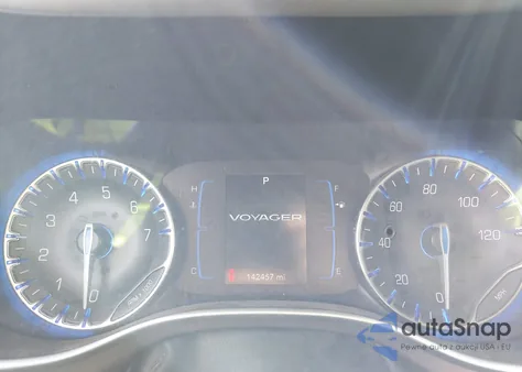 2020 Chrysler Voyager L z USA, uszkodzony, nr VIN 2C4RC1AG2LR106265